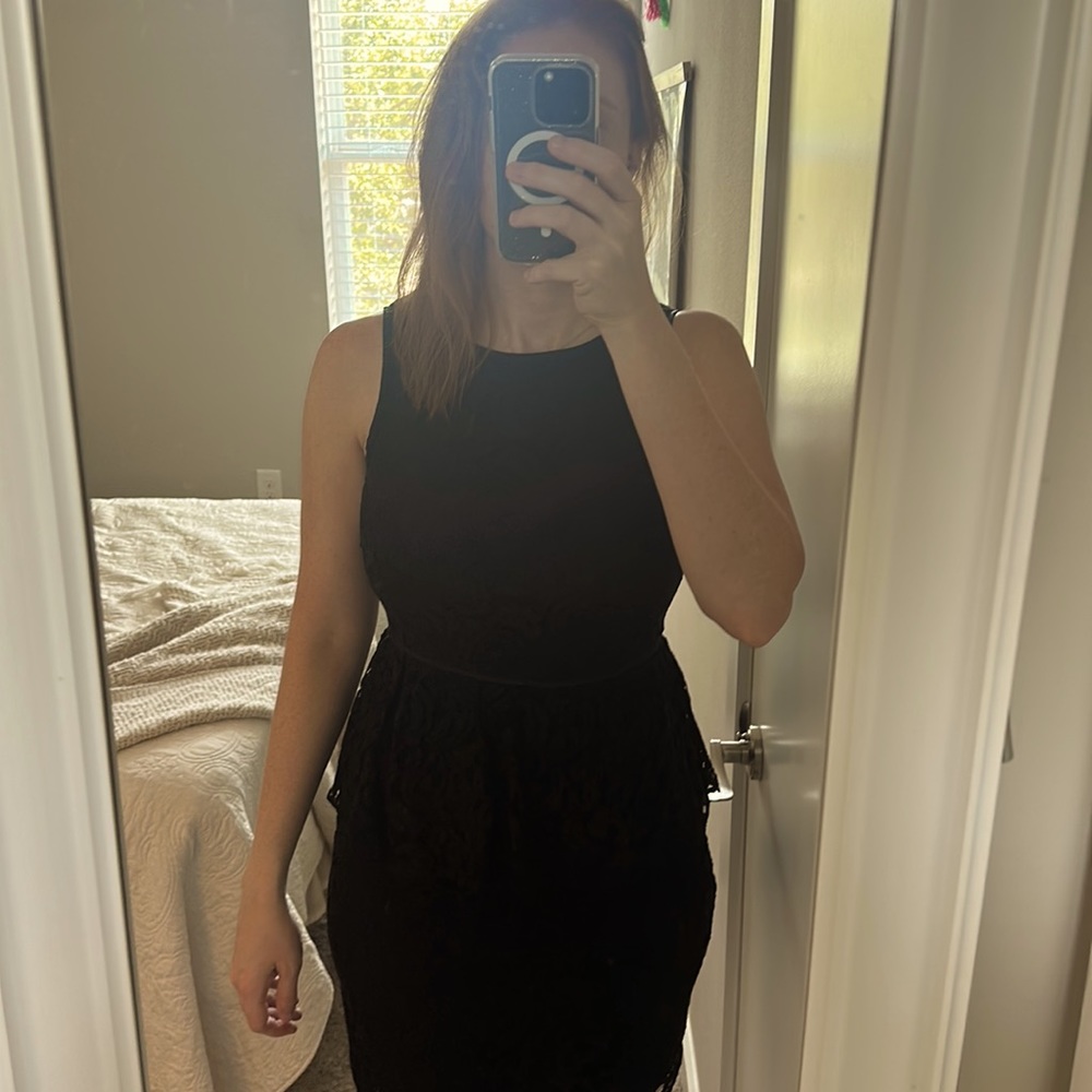 LIKE NEW black lace cocktail dress - Picture 3 of 7